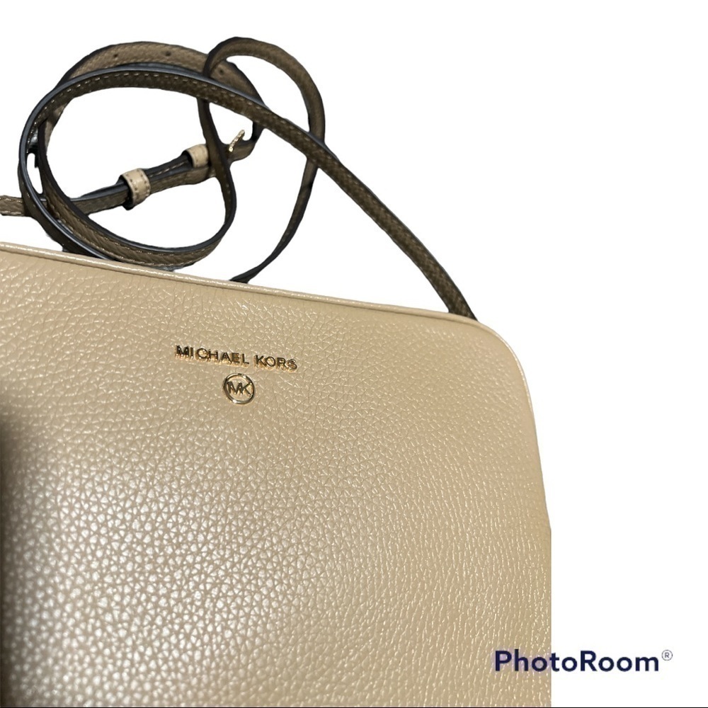 Michael Kors handbag - Picture 3 of 6